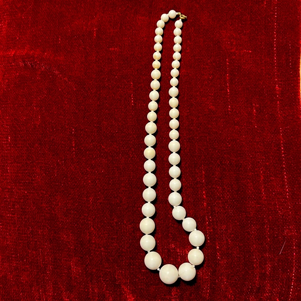 Vintage White Bead Necklace